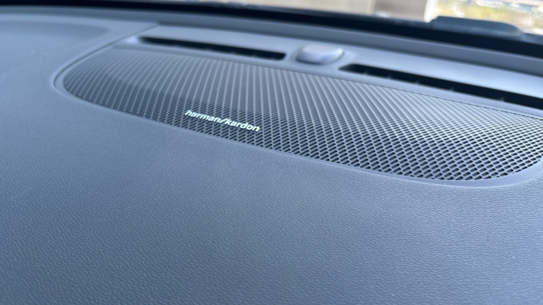 Volvo XC40 2.0 B4P Ultra Dark 5dr Auto Petrol Estate